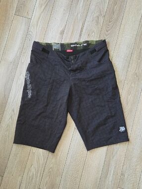 Troy Lee Designs Skyline Men's Black Mountain Bike Plaid Shorts 38